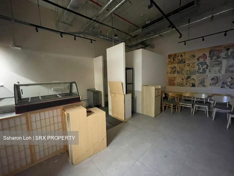 8 CLUB STREET (D1), Retail #636589411